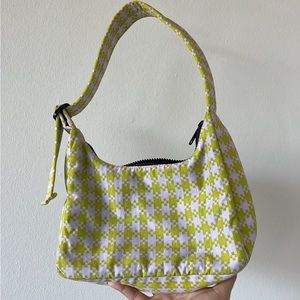 Baggu nylon shoulder bag in green gingham
